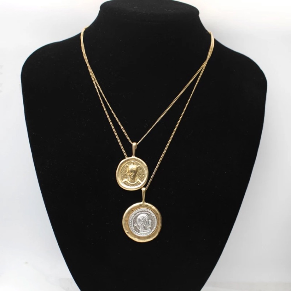 NWOT vintage gold / silver coins necklace - Picture 2 of 4